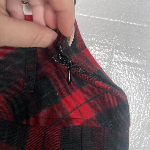 Chouyatou Red Green Tartan Plaid Wool Blend Pleated Skirt size large - Picture 6 of 7